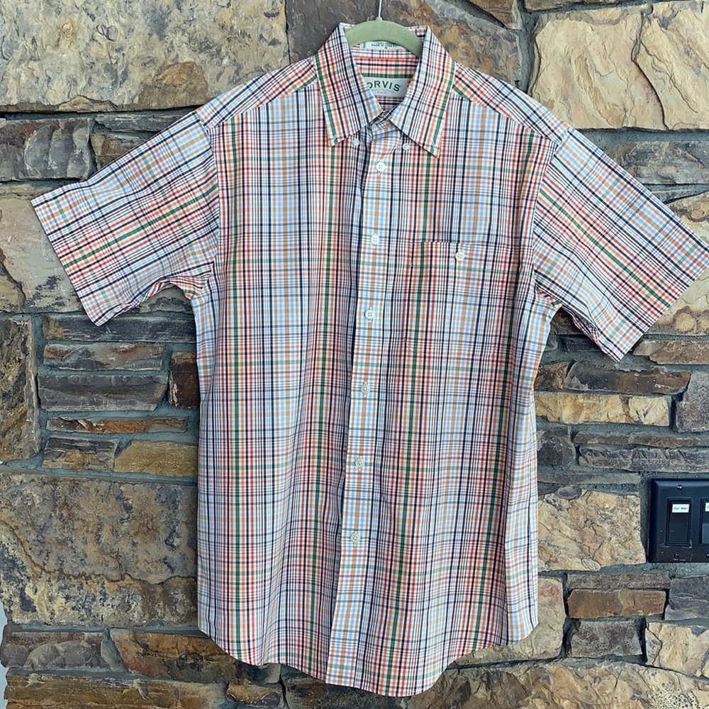 Orvis Men’s short sleeve plaid button down plaid shirt. Size Medium